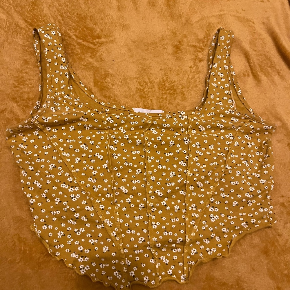 Daisy-Print Square Neck Cropped Tank in Mustard